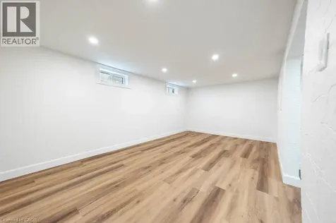 22 Charlotte Crescent Kitchener ON N2B 2K3