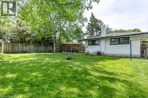 22 Charlotte Crescent Kitchener ON N2B 2K3