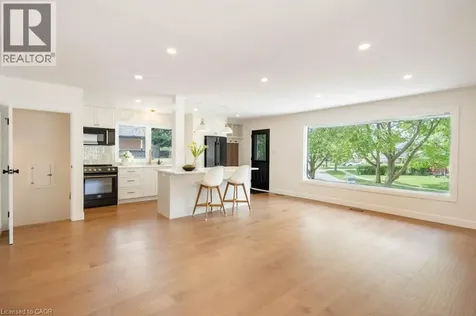 22 Charlotte Crescent Kitchener ON N2B 2K3