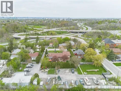 262 Hixon Road Hamilton ON L8K 2C5