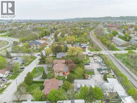 262 Hixon Road Hamilton ON L8K 2C5