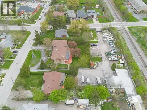 262 Hixon Road Hamilton ON L8K 2C5