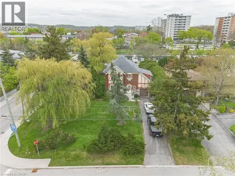 262 Hixon Road Hamilton ON L8K 2C5