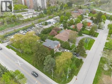 262 Hixon Road Hamilton ON L8K 2C5
