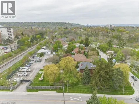 262 Hixon Road Hamilton ON L8K 2C5