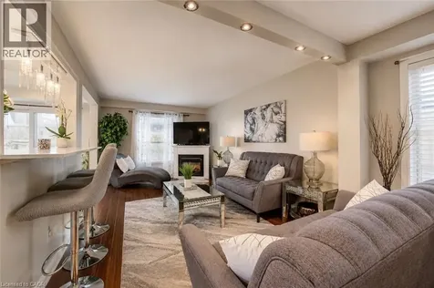 913 Copper Leaf Crescent Kitchener ON N2E 3W1