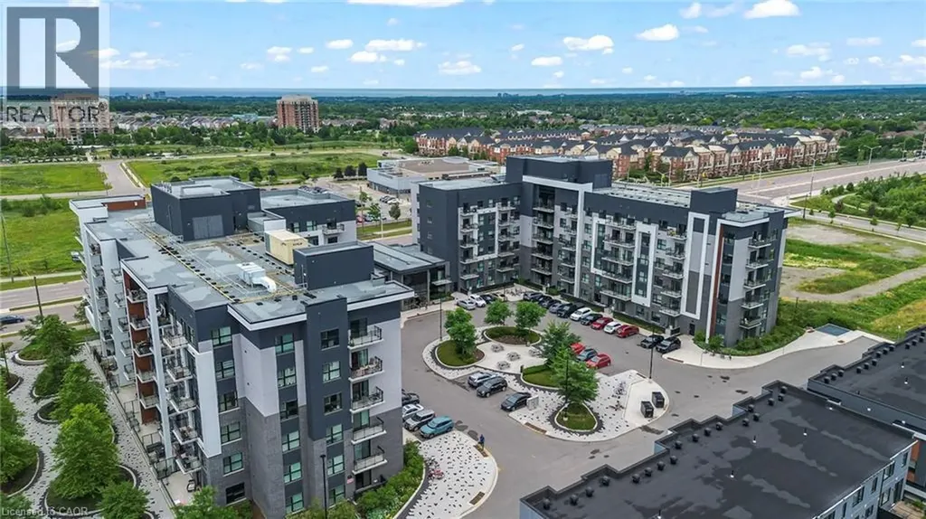 102 Grovewood Common Oakville ON L6H 0X2