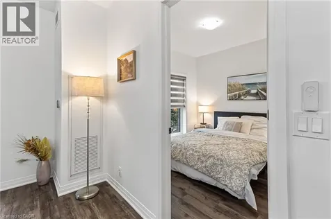 102 Grovewood Common Oakville ON L6H 0X2