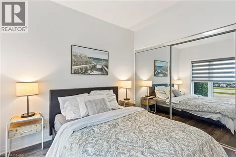 102 Grovewood Common Oakville ON L6H 0X2