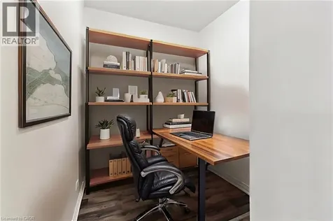 102 Grovewood Common Oakville ON L6H 0X2