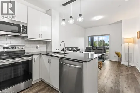 102 Grovewood Common Oakville ON L6H 0X2