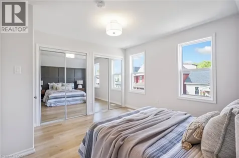 36 Francis Street Hamilton ON L8L 3V1