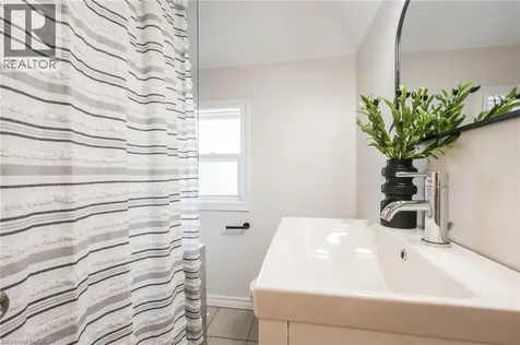 36 Francis Street Hamilton ON L8L 3V1