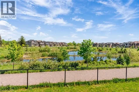 28 Magdalena Street Stoney Creek ON L8J 0M3
