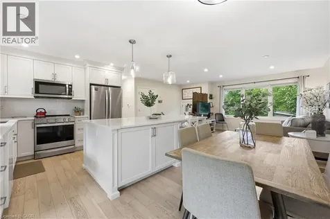 52 Grand Avenue Caledonia ON N3W 2J5