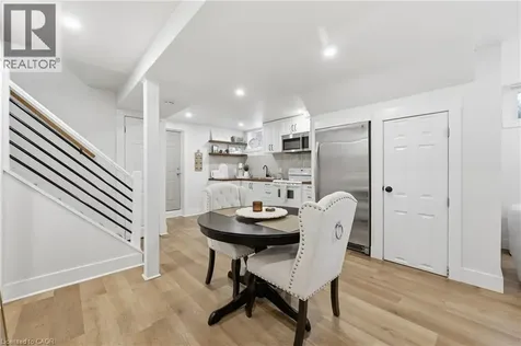 52 Grand Avenue Caledonia ON N3W 2J5