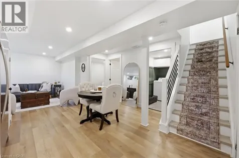 52 Grand Avenue Caledonia ON N3W 2J5