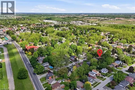 52 Grand Avenue Caledonia ON N3W 2J5