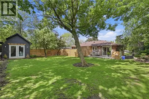 52 Grand Avenue Caledonia ON N3W 2J5