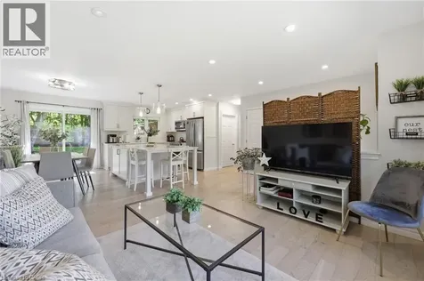 52 Grand Avenue Caledonia ON N3W 2J5