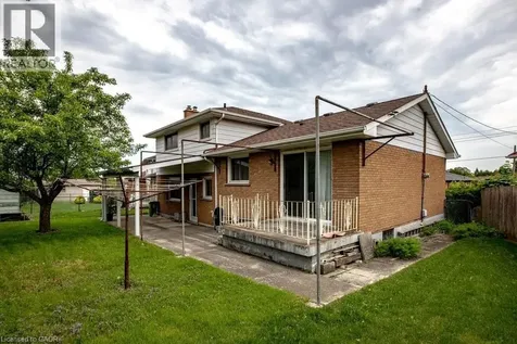 134 Greeningdon Drive Hamilton ON L9A 3A9