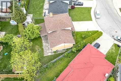 134 Greeningdon Drive Hamilton ON L9A 3A9