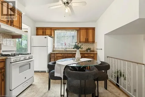 134 Greeningdon Drive Hamilton ON L9A 3A9