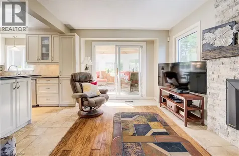135 Royal Orchard Drive Kitchener ON N2N 1S2