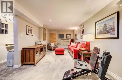 135 Royal Orchard Drive Kitchener ON N2N 1S2