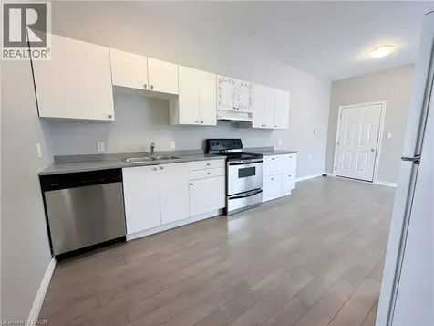105 Cheever Street Hamilton ON L8L 5R8