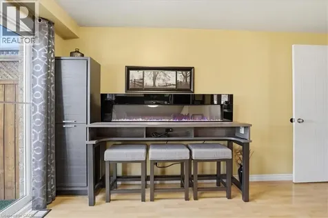 20 Ridgeway Crescent Kitchener ON N2E 3M3