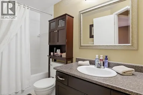 20 Ridgeway Crescent Kitchener ON N2E 3M3