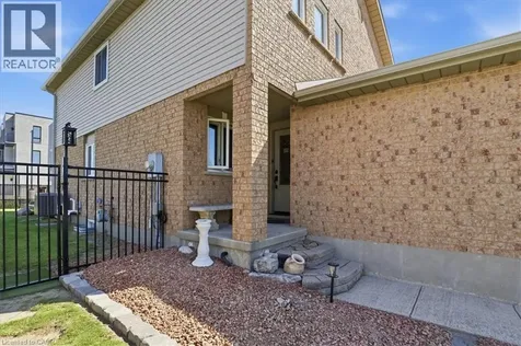20 Ridgeway Crescent Kitchener ON N2E 3M3
