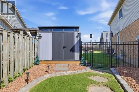 20 Ridgeway Crescent Kitchener ON N2E 3M3