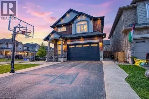 17 Narbonne Crescent Stoney Creek ON L8J 0J7