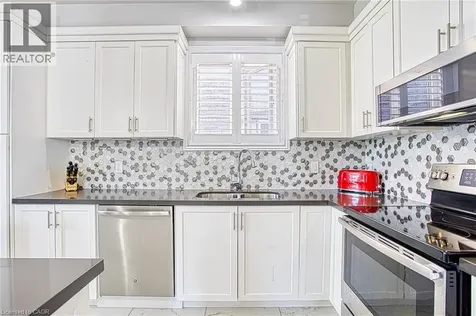17 Narbonne Crescent Stoney Creek ON L8J 0J7