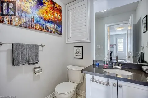 17 Narbonne Crescent Stoney Creek ON L8J 0J7