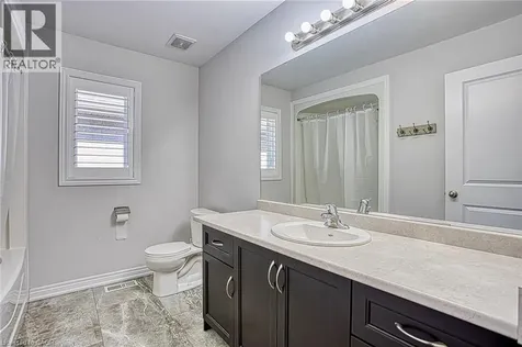 17 Narbonne Crescent Stoney Creek ON L8J 0J7