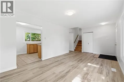 19 Taylor Avenue Cambridge ON N1R 5M1