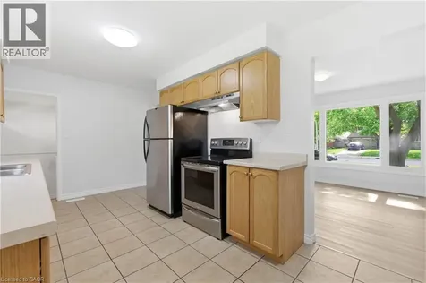 19 Taylor Avenue Cambridge ON N1R 5M1