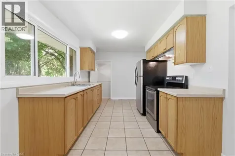 19 Taylor Avenue Cambridge ON N1R 5M1