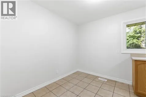 19 Taylor Avenue Cambridge ON N1R 5M1