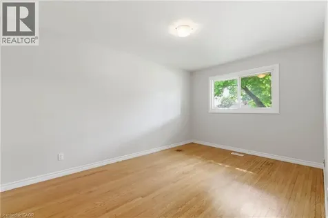 19 Taylor Avenue Cambridge ON N1R 5M1