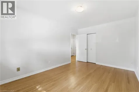 19 Taylor Avenue Cambridge ON N1R 5M1
