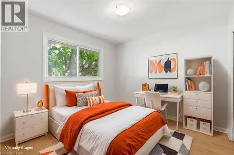 19 Taylor Avenue Cambridge ON N1R 5M1