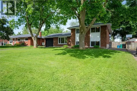 19 Taylor Avenue Cambridge ON N1R 5M1