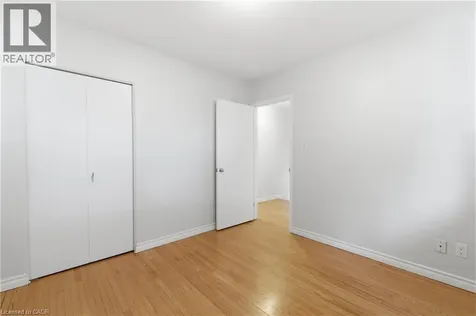 19 Taylor Avenue Cambridge ON N1R 5M1