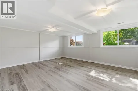 19 Taylor Avenue Cambridge ON N1R 5M1