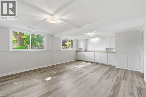 19 Taylor Avenue Cambridge ON N1R 5M1