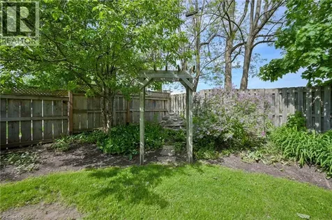 19 Taylor Avenue Cambridge ON N1R 5M1